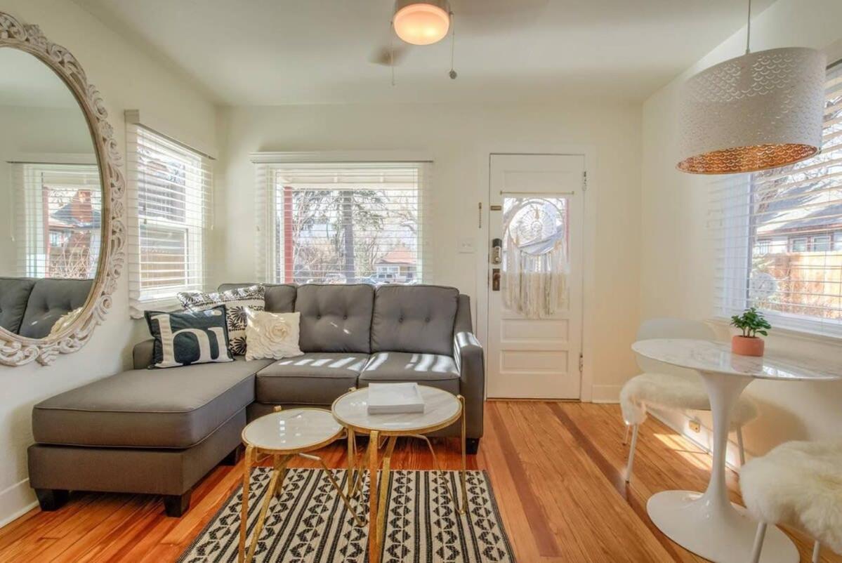 コロラドスプリングス Vintage Tiny House Cute 1Bdrm Big Appealヴィラ エクステリア 写真