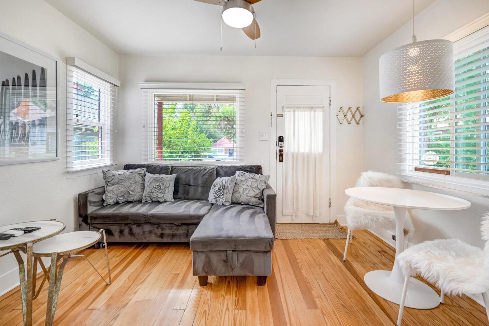 コロラドスプリングス Vintage Tiny House Cute 1Bdrm Big Appealヴィラ エクステリア 写真
